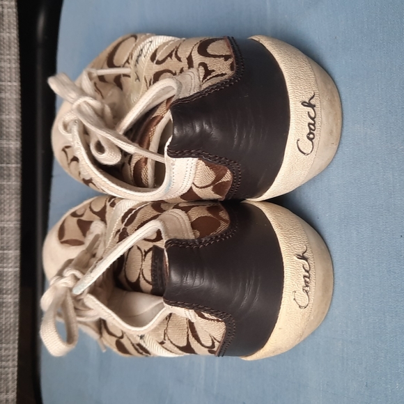 Coach Womens Baylee sneakers. Size 8 1/2. Brown and khaki. - Picture 3 of 5